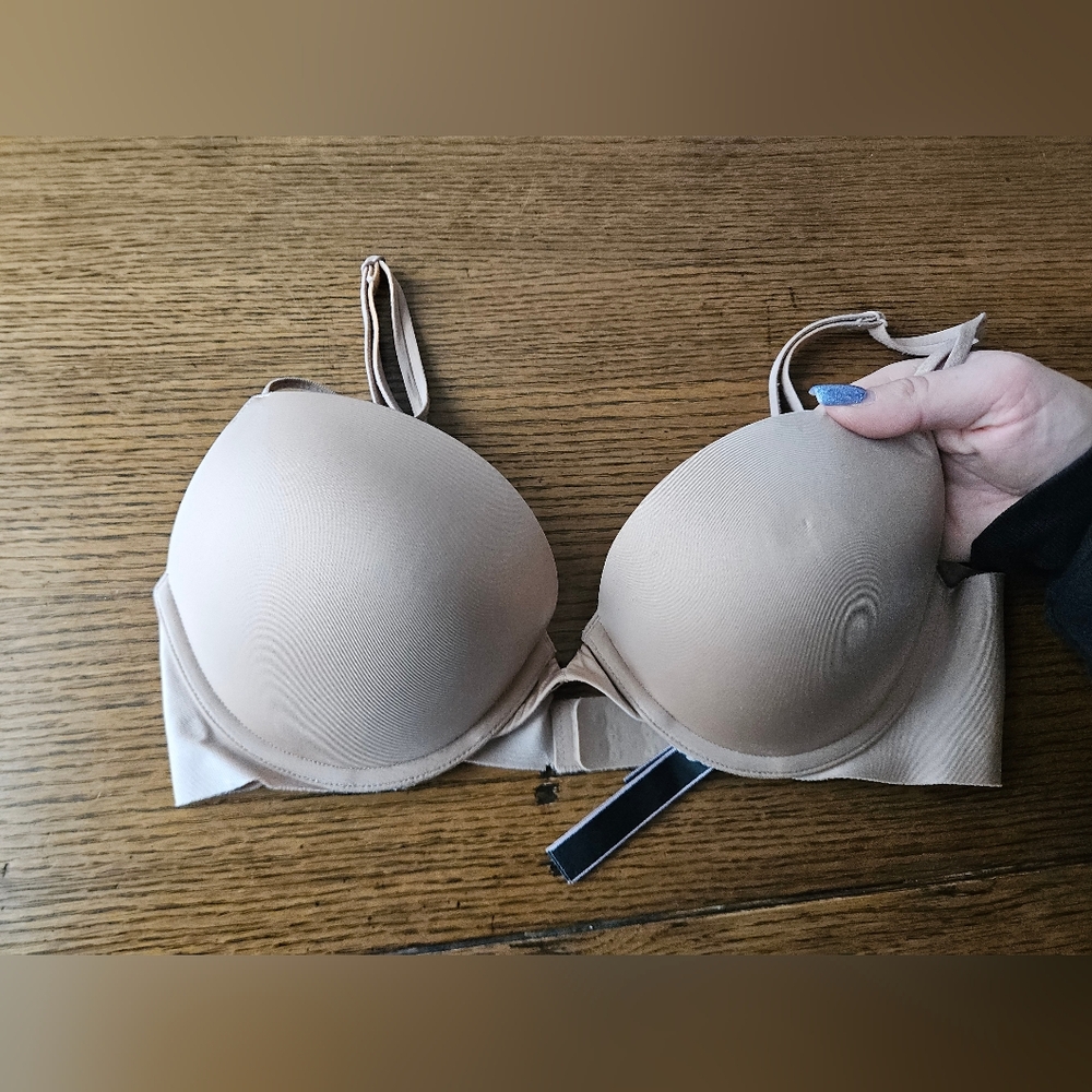 Victoria's Secret Nude Bra